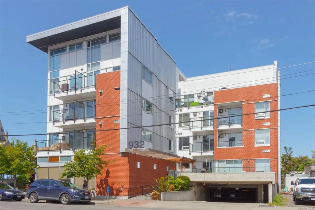 932 Johnson St 303, Victoria