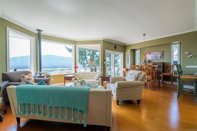 2 of 44 - 180 Rainbow Cres, Nanaimo, BC