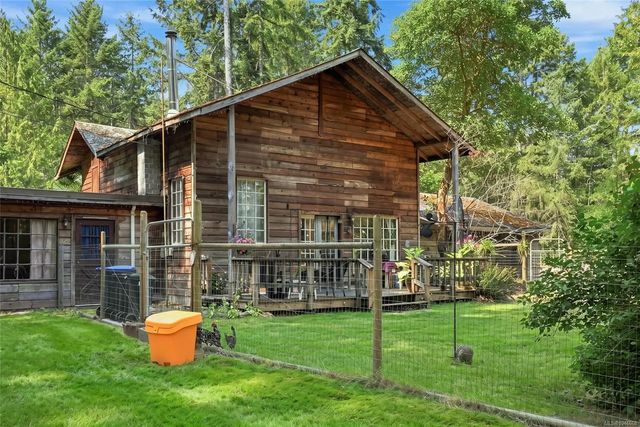 2 of 50 - 2101 Parkway Pl, Errington, BC