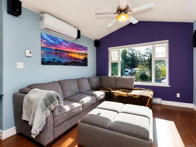 3 of 30 - 2562 Wentwich Rd, Langford, BC