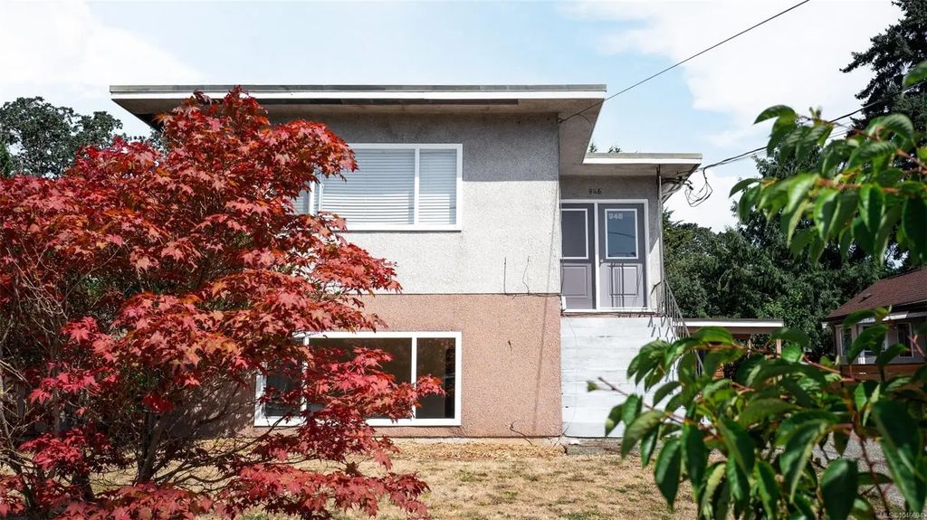 946/948 Ellery St, Esquimalt