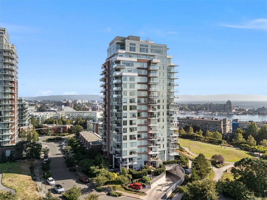 60 Saghalie Rd 605, Victoria