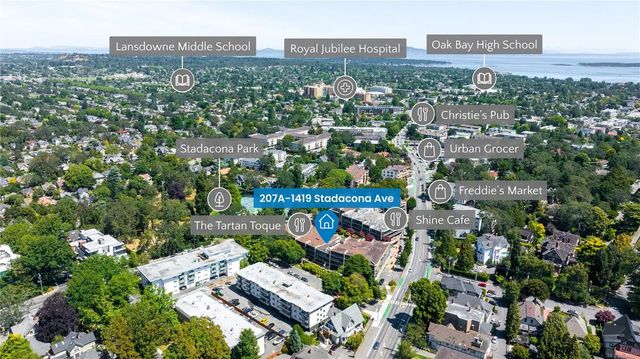 2 of 49 - 1419 Stadacona Ave 207, Victoria, BC