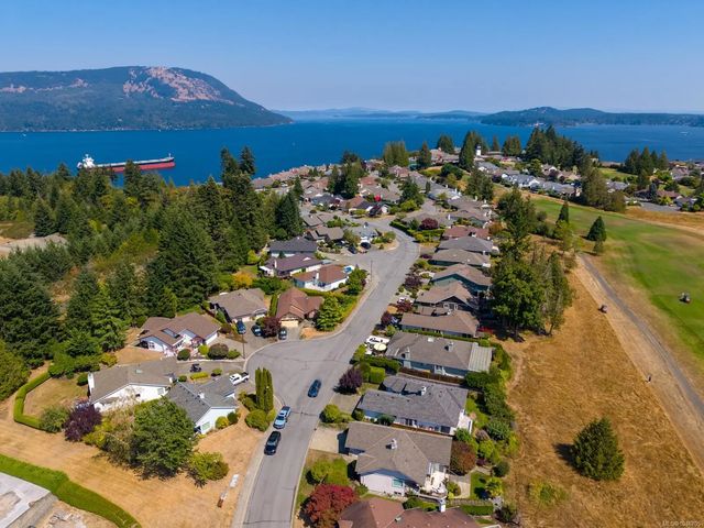 3 of 53 - 3714 Arbutus Dr N, Cobble Hill, BC