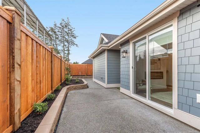 3 of 34 - 410 Hummingbird Pl, Parksville, BC