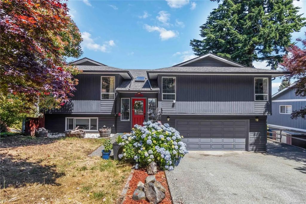 3389 Mary Anne Cres, Colwood