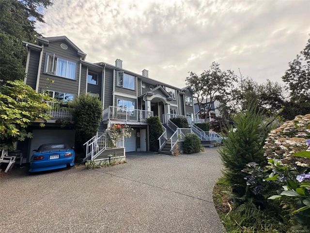 3 of 44 - 906 Admirals Rd 2, Esquimalt, BC