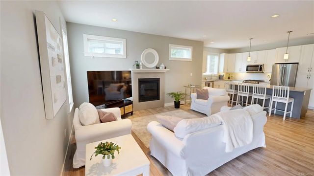 5 of 41 - 3703 Delia Terr, Nanaimo, BC