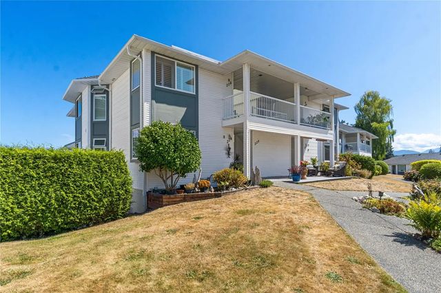 2 of 52 - 330 Dogwood St 228, Parksville, BC