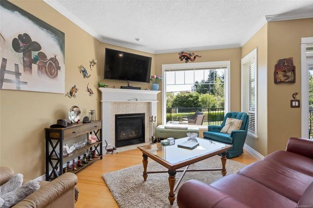 4 of 35 - 5300 Gainsberg Rd 6, Bowser, BC