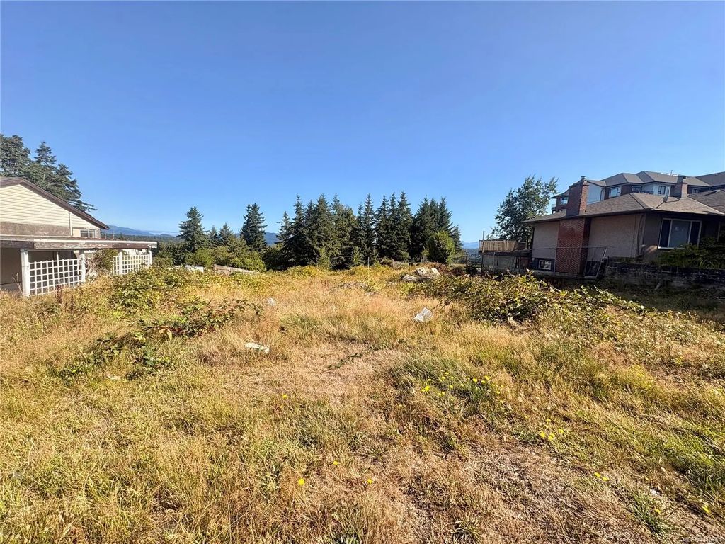 660 8th Ave, Campbell River