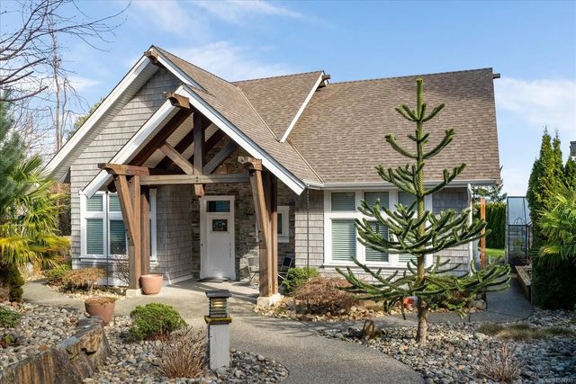 2 of 76 - 8572 Rumming Rd, Lantzville, BC
