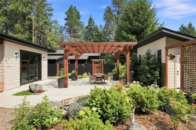 5 of 55 - 935 Meadowlark Pl, Qualicum Beach, BC
