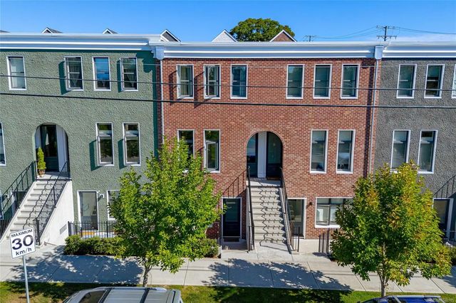 3 of 40 - 230 Wilson St 21, Victoria, BC