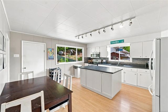 3 of 36 - 2148 Dick Ave, Nanaimo, BC