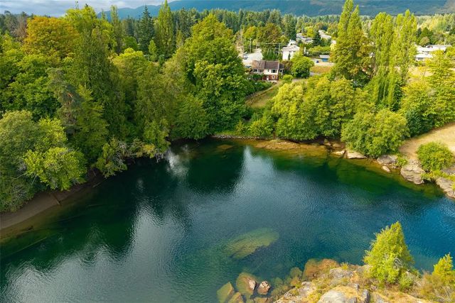 3 of 42 - 5330 Falls St, Port Alberni, BC