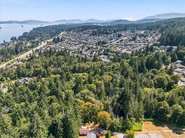 5 of 13 - 445 Parkhill Terr, Ladysmith, BC