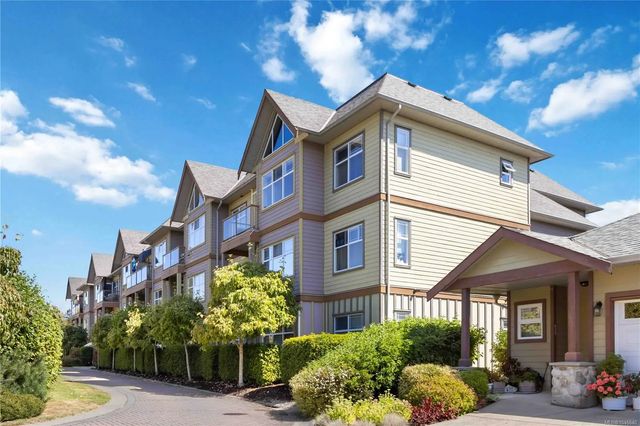 2 of 30 - 1959 Polo Park Crt 208, Central Saanich, BC