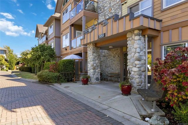 3 of 30 - 1959 Polo Park Crt 208, Central Saanich, BC