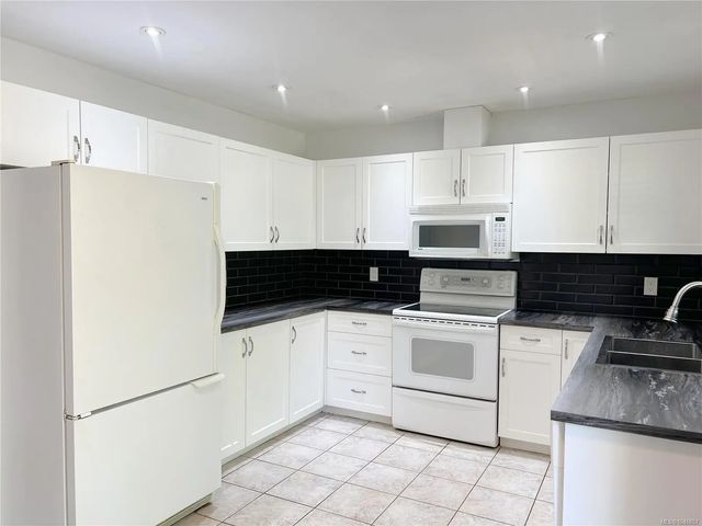 3 of 52 - 492 Cedar Cres, Gold River, BC