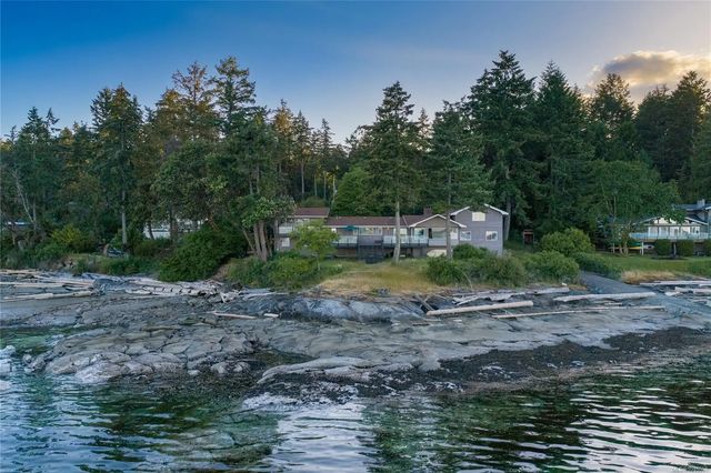 3 of 61 - 2858 Twin Oaks Dr, Ladysmith, BC