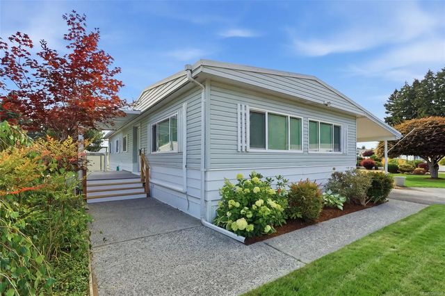 3 of 44 - 6325 Metral Dr 4, Nanaimo, BC
