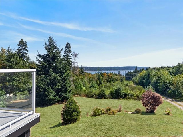 3 of 39 - 510 Mckay Rd, Fanny Bay, BC