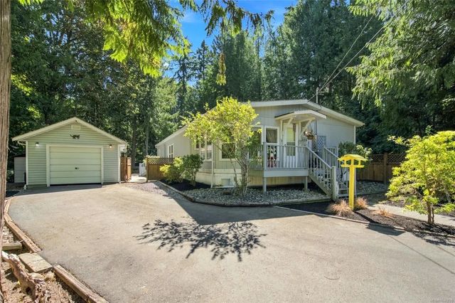 3 of 43 - 1115 Symons Cres, Qualicum Beach, BC