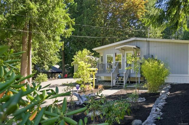 4 of 43 - 1115 Symons Cres, Qualicum Beach, BC