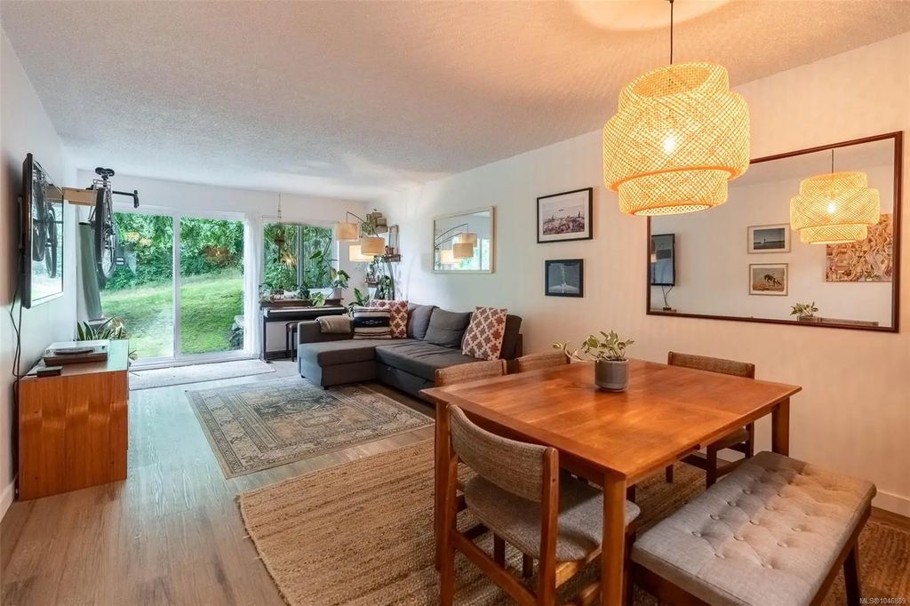 250 Hemlock St 209, Ucluelet