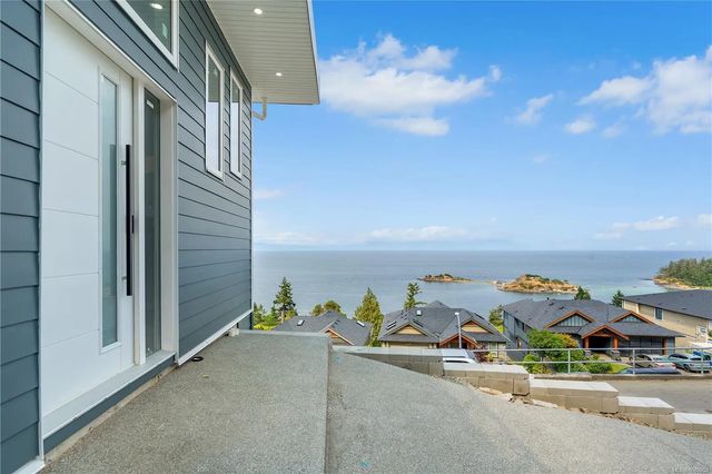 3 of 45 - 3875 Gulfview Dr, Nanaimo, BC