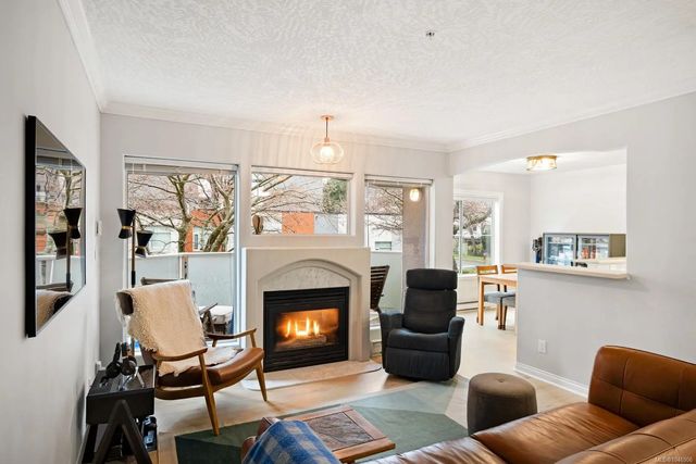 4 of 27 - 405 Quebec St 215, Victoria, BC