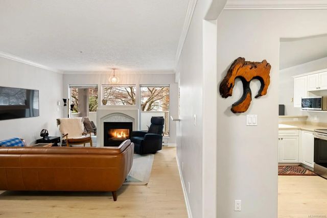 5 of 27 - 405 Quebec St 215, Victoria, BC