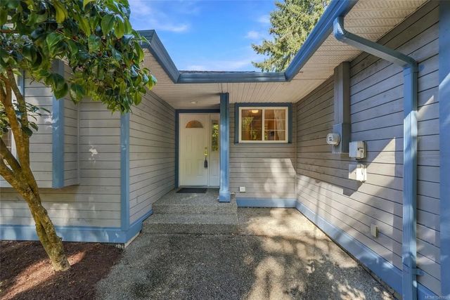 3 of 49 - 821 Shorewood Dr, Parksville, BC