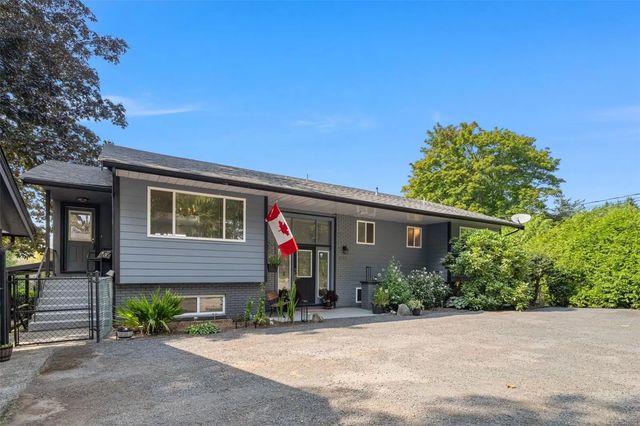 2 of 29 - 9168 West Saanich Rd, North Saanich, BC