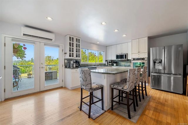 5 of 29 - 9168 West Saanich Rd, North Saanich, BC