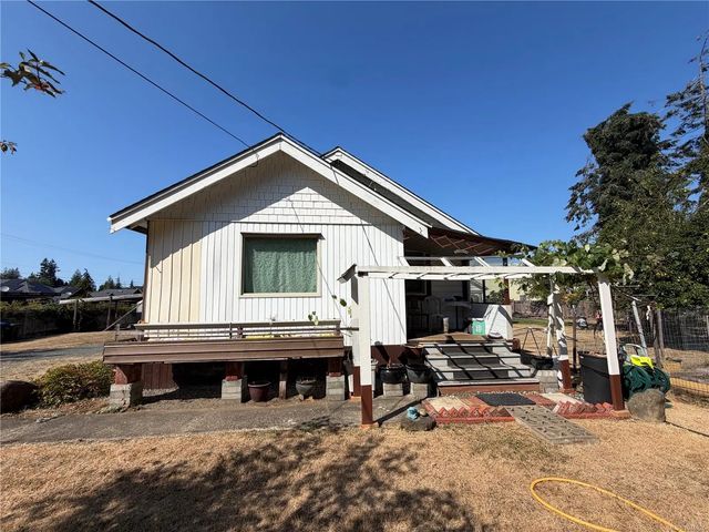 3 of 18 - 508 Wembley Rd, Parksville, BC