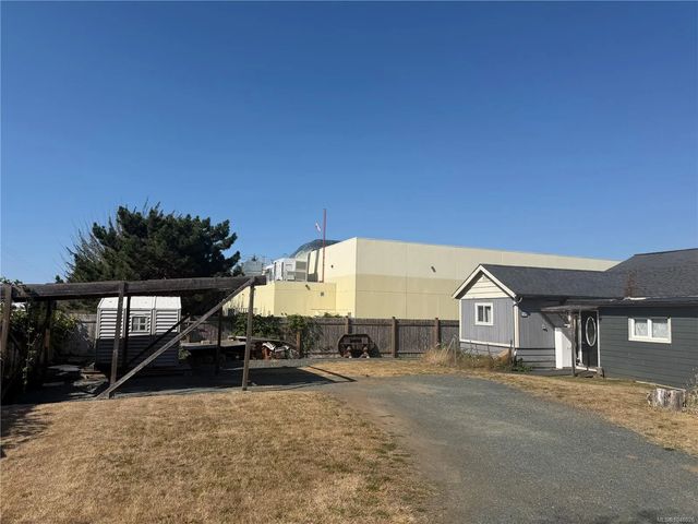 4 of 18 - 508 Wembley Rd, Parksville, BC