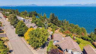 6002 Icarus Dr, Nanaimo