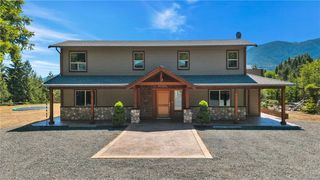 1680 Peligren Pl, Qualicum Beach