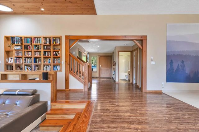 4 of 70 - 1680 Peligren Pl, Qualicum Beach, BC