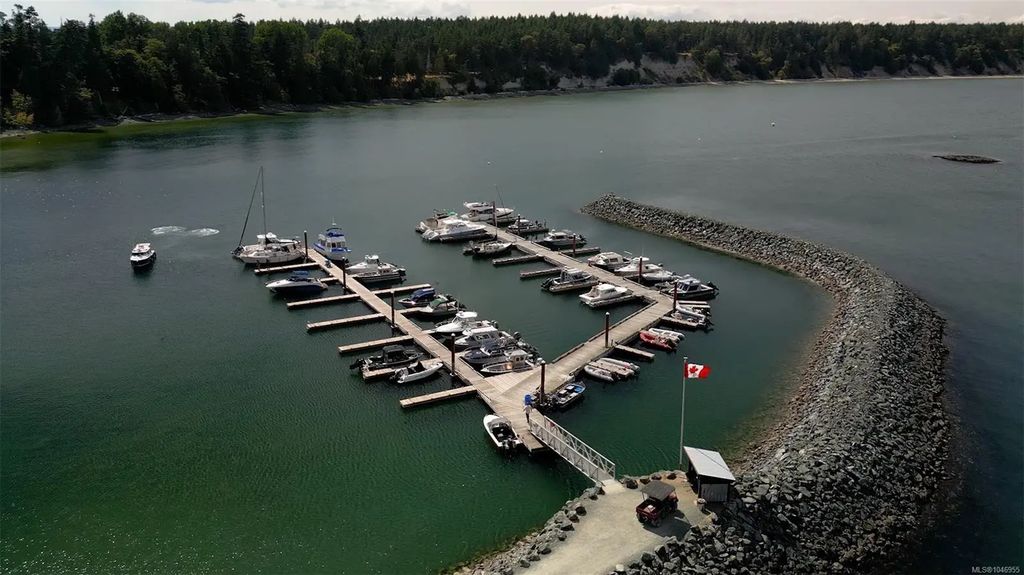 1324 Greenleaf Lane, Sidney Island
