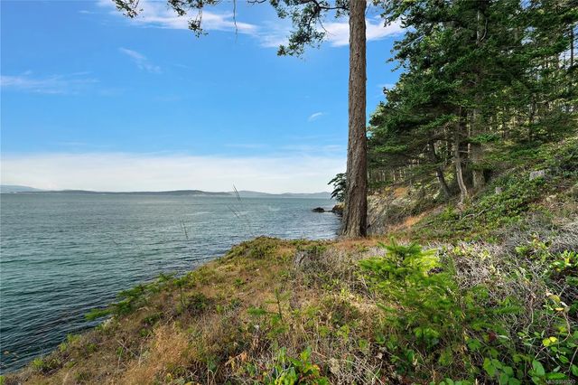 2 of 22 - 1324 Greenleaf Lane, Sidney Island, BC