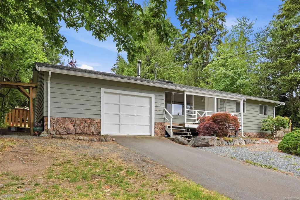 358 Aldous Rd, Qualicum Beach