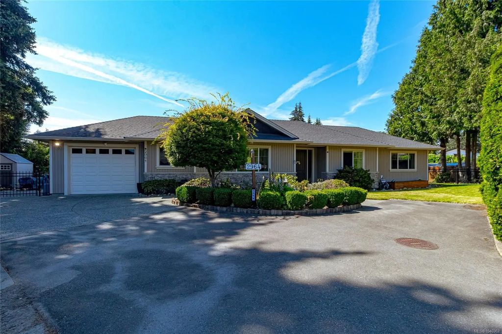 2964 Pickford Rd, Colwood