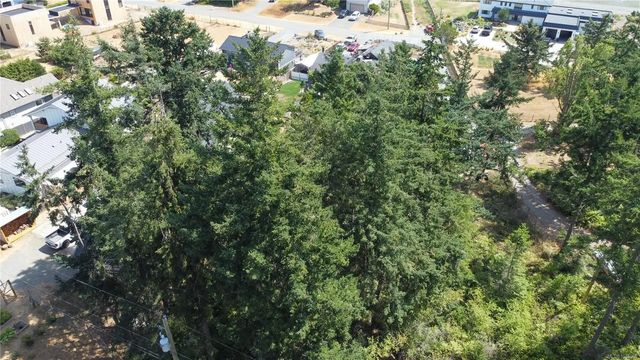 4 of 30 - Lot 27 Walter Rd, Comox, BC