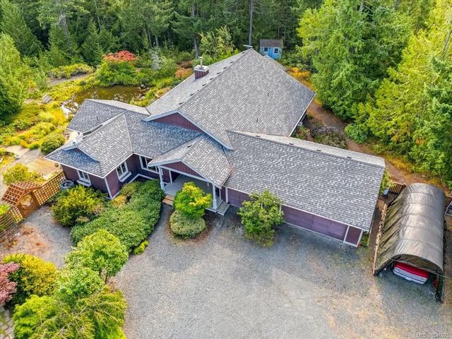 2 of 61 - 1205 Spider Lake Rd, Qualicum Beach, BC