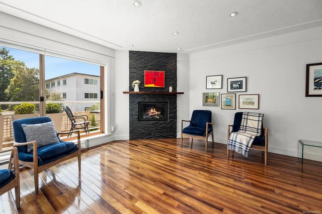 5 of 47 - 945 Mcclure St 203, Victoria, BC