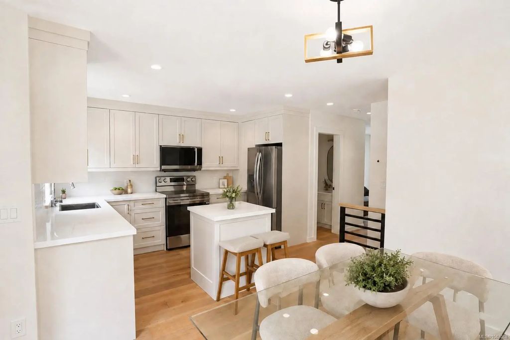 703 Turner Rd 4, Parksville