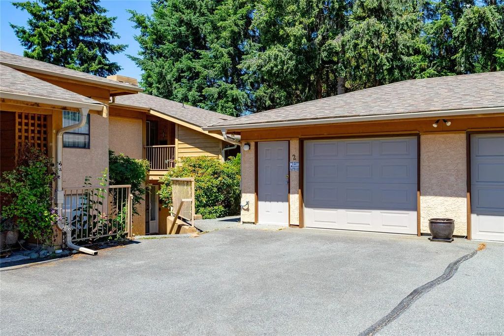 639 Kildew Rd 2, Colwood